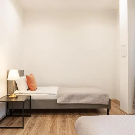 Center Comfort * Reval