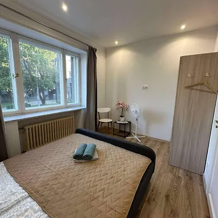 Center Comfort בית הארחה